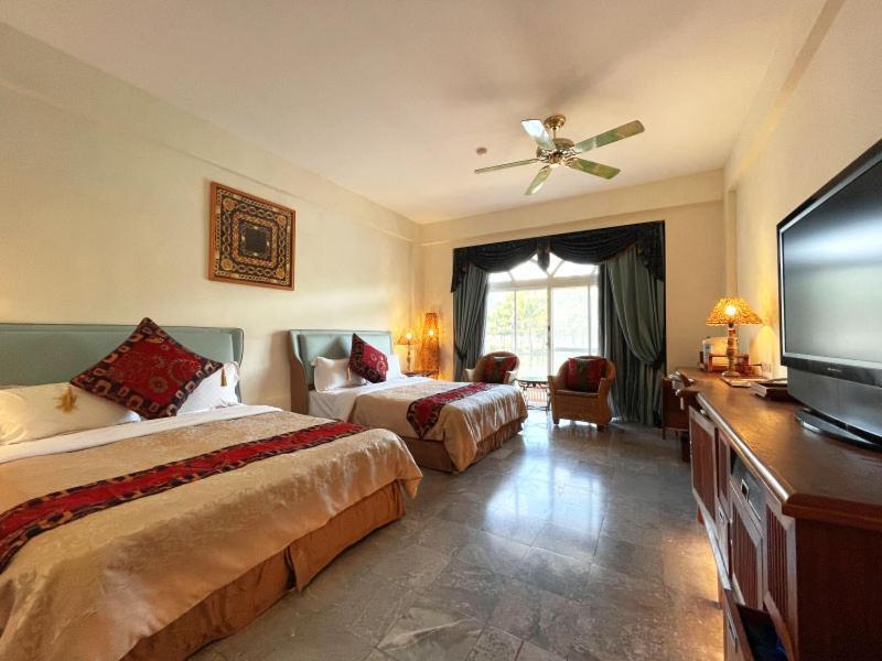 Swan Lake Villa Resort Nanwan Exterior foto
