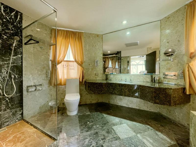 Swan Lake Villa Resort Nanwan Exterior foto